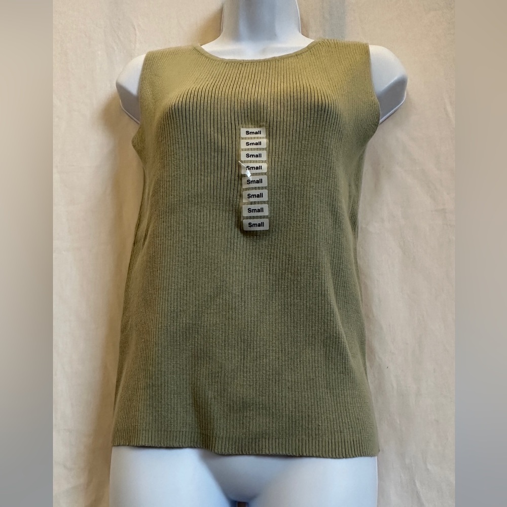 Charter Club knit sleeveless sweater size S NWT